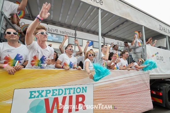 DigitalDesignTeamAX165958