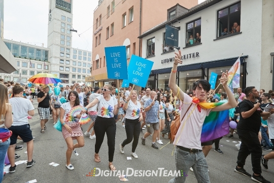 DigitalDesignTeamAX165965