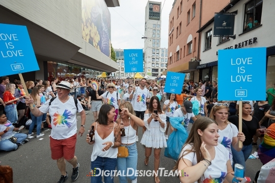 DigitalDesignTeamAX165981