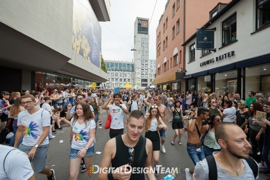 DigitalDesignTeamAX165990