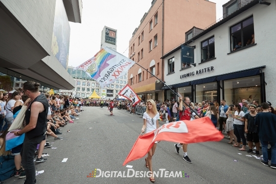 DigitalDesignTeamAX166031