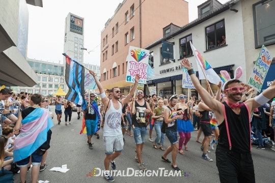 DigitalDesignTeamAX166077