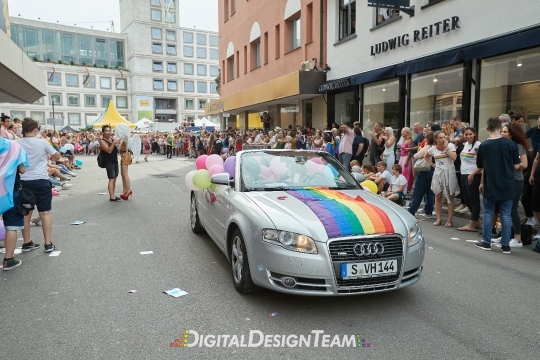 DigitalDesignTeamAX166091