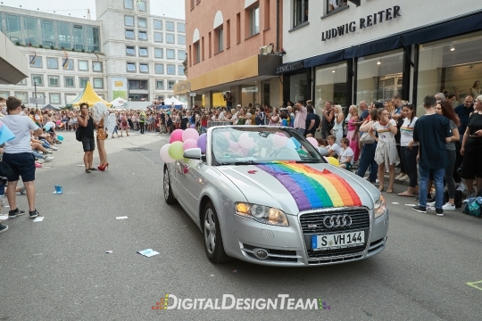 DigitalDesignTeamAX166092