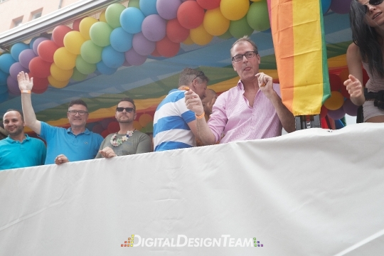 DigitalDesignTeamAX166104