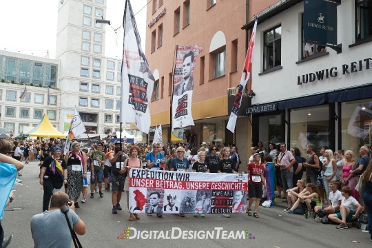 DigitalDesignTeamAX166114