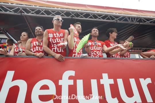 DigitalDesignTeamAX166144