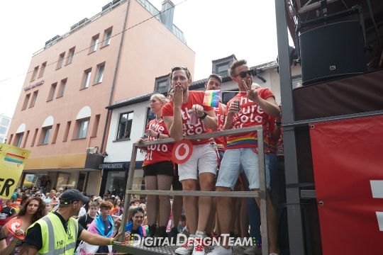 DigitalDesignTeamAX166145