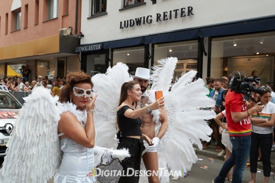 DigitalDesignTeamAX166171