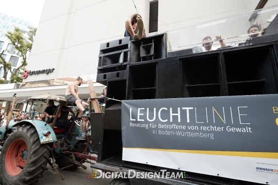 DigitalDesignTeamAX166264