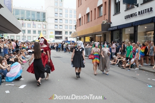 DigitalDesignTeamAX166293