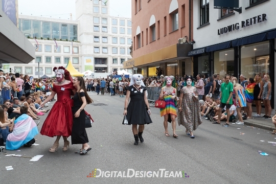 DigitalDesignTeamAX166294