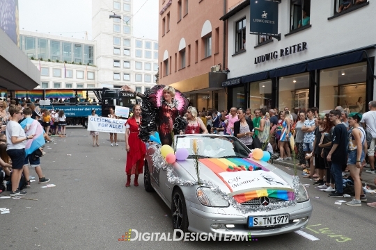 DigitalDesignTeamAX166370