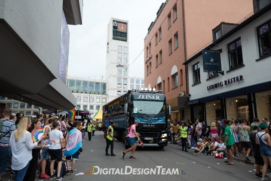 DigitalDesignTeamAX166377