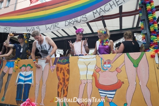 DigitalDesignTeamAX166396