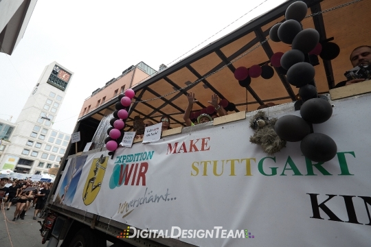 DigitalDesignTeamAX166439