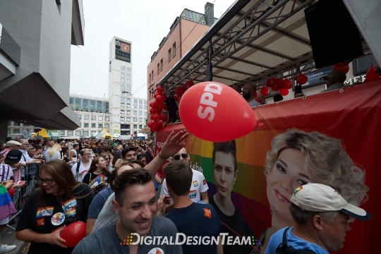 DigitalDesignTeamAX166475