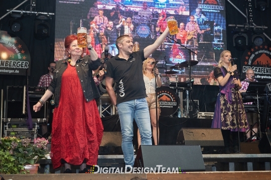 DigitalDesignTeamAX206591