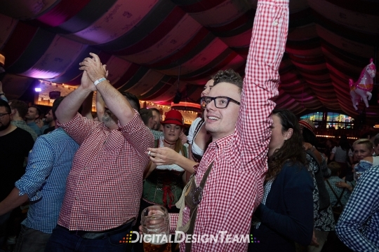 DigitalDesignTeamAX206762