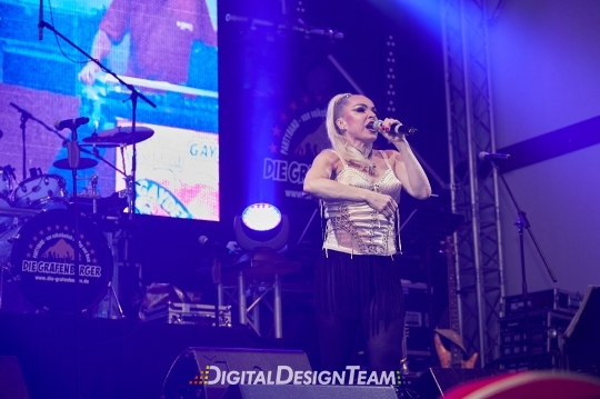 DigitalDesignTeamAX206833