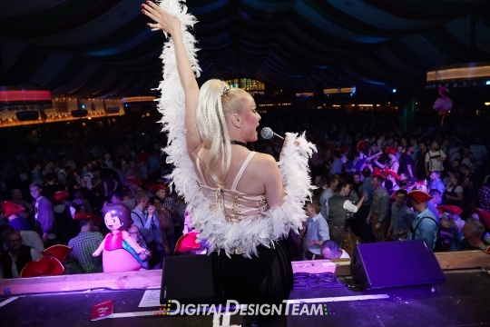 DigitalDesignTeamAX206868