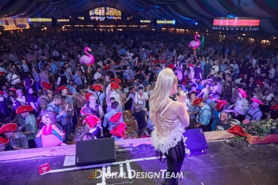 DigitalDesignTeamAX206871