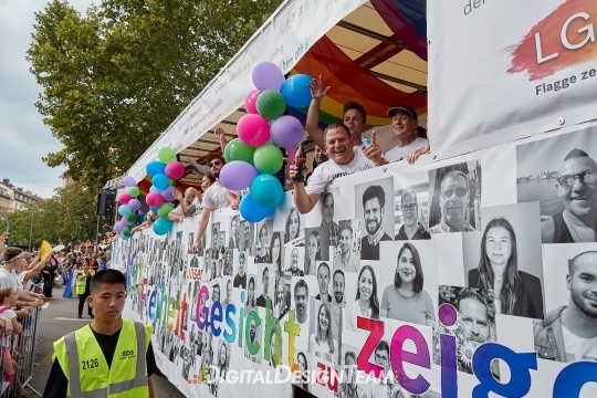 DigitalDesignTeamAX217814