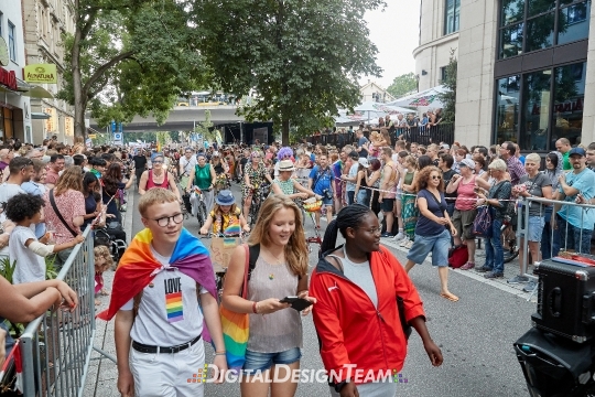 DigitalDesignTeamAX217944