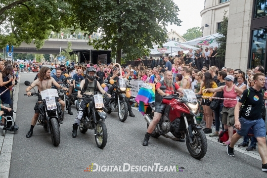 DigitalDesignTeamAX217956