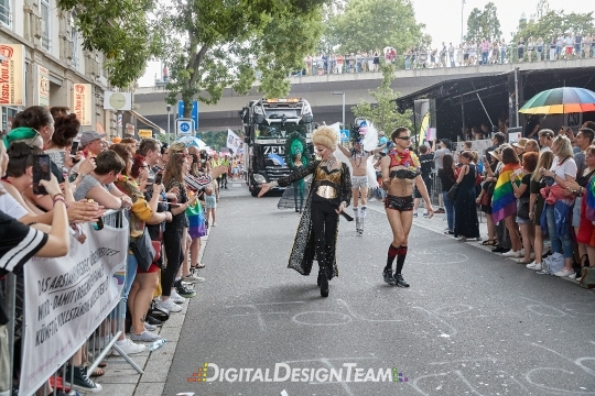 DigitalDesignTeamAX217988