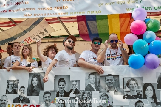 DigitalDesignTeamAX218157