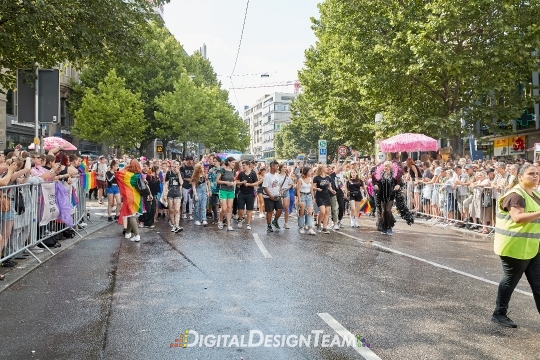 DigitalDesignTeamAX218171