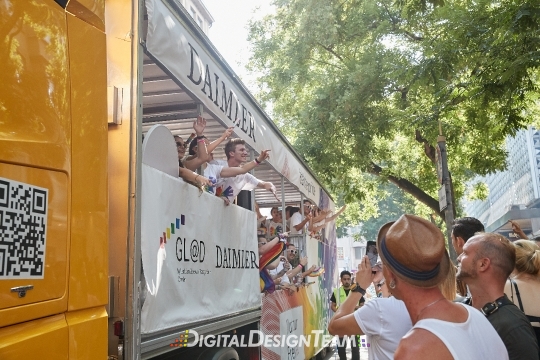 DigitalDesignTeamAX218325