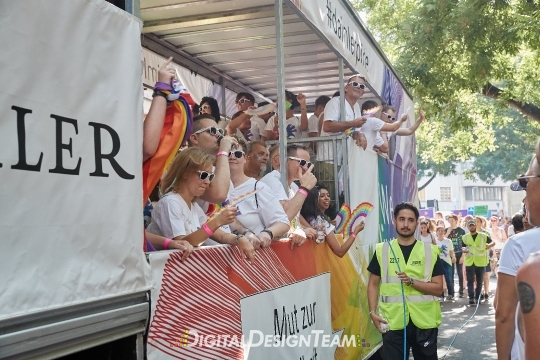 DigitalDesignTeamAX218330