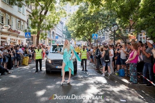 DigitalDesignTeamAX218368