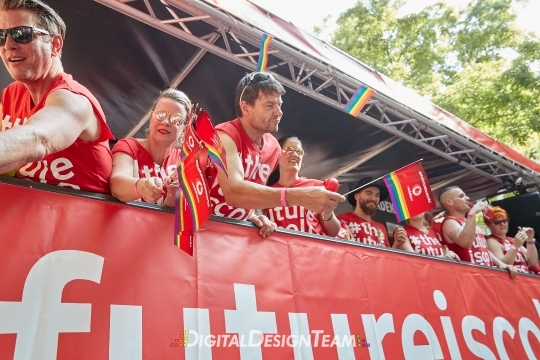 DigitalDesignTeamAX218469