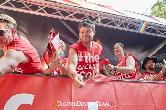 DigitalDesignTeamAX218470