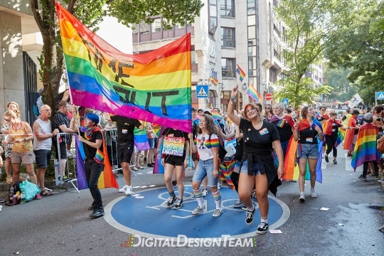 DigitalDesignTeamAX218544