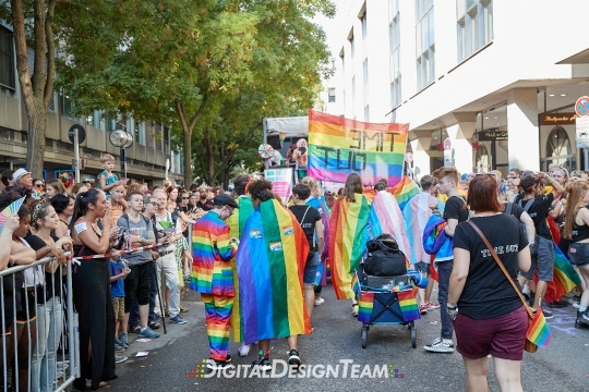 DigitalDesignTeamAX218547