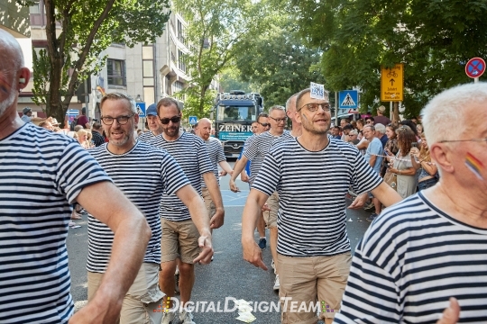 DigitalDesignTeamAX218570