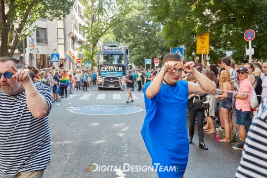 DigitalDesignTeamAX218575