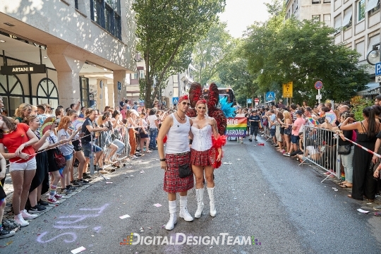 DigitalDesignTeamAX218612