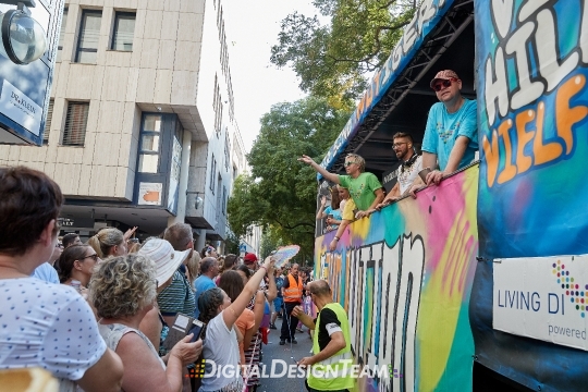 DigitalDesignTeamAX218762