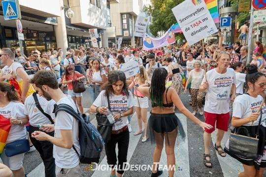 DigitalDesignTeamAX218815