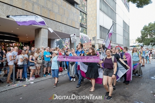 DigitalDesignTeamAX218874