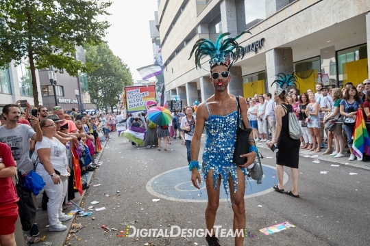 DigitalDesignTeamAX218879