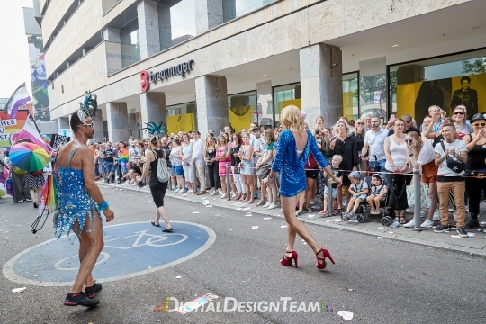 DigitalDesignTeamAX218880