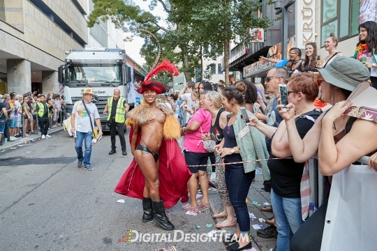 DigitalDesignTeamAX218899