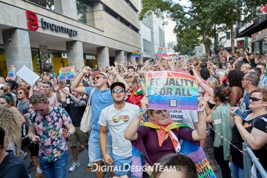 DigitalDesignTeamAX218926