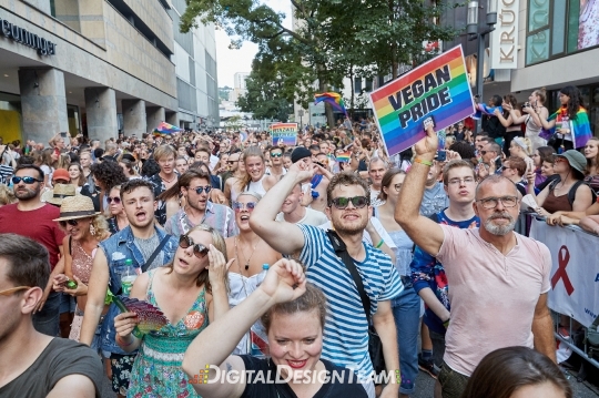 DigitalDesignTeamAX218936